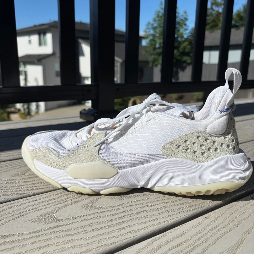 Men's Size 10 M Nike Air Jordan Delta React Low CD6109-101 White Vast Grey Shoes